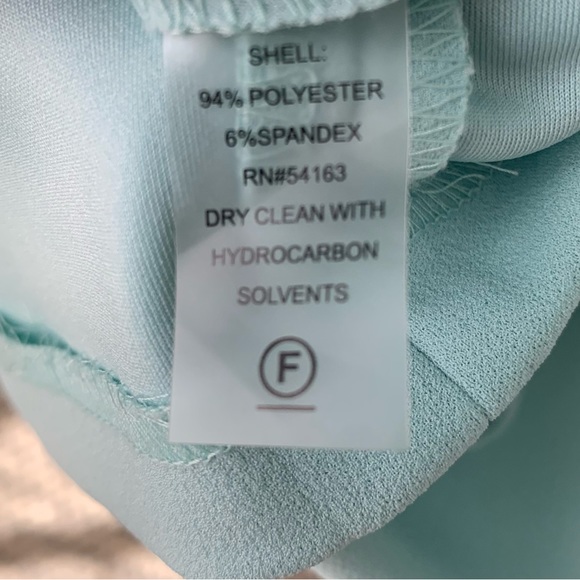 Tommy Hilfiger dress. Size 6. - Picture 8 of 12